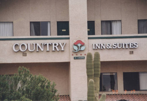 Country Inn and Suites - 1660 West Elliot Road - Tempe, Arizona