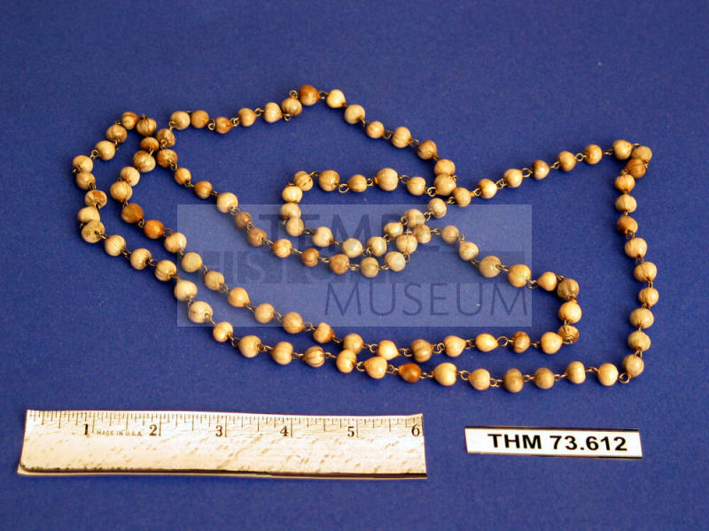 Bead necklace