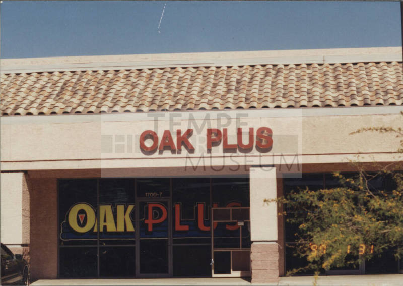 Oak Plus - 1700 East Elliot Road - Tempe, Arizona