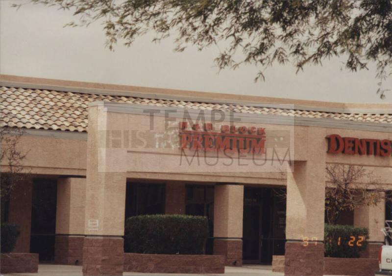 H & R Block-Premium - 1700 East Elliot Road - Tempe, Arizona