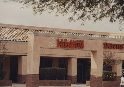 H & R Block-Premium - 1700 East Elliot Road - Tempe, Arizona