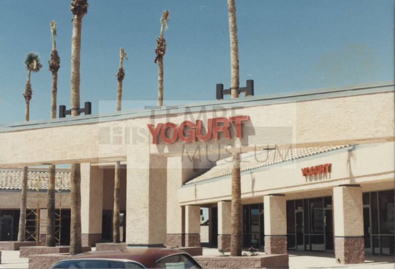 (Yogurt) - 1700 East Elliot Road - Tempe, Arizona