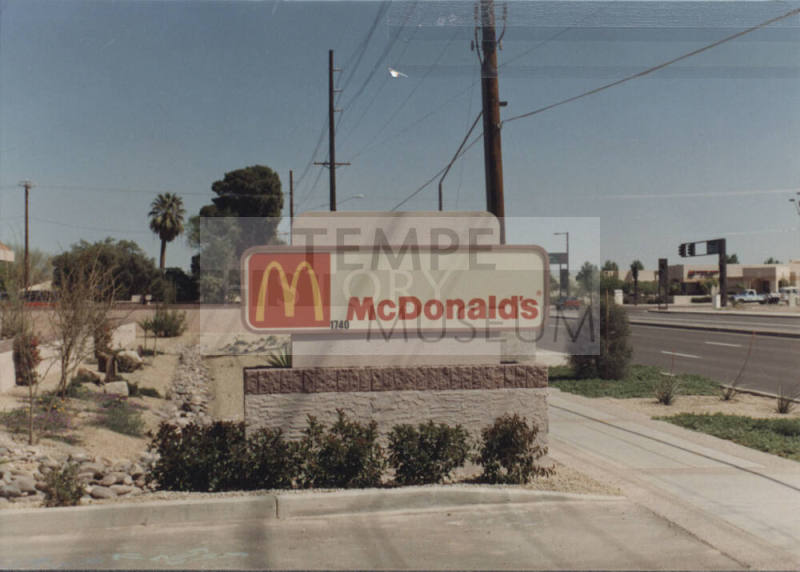 McDonald's Restaurant - 1740 East Elliot Road - Tempe, Arizona