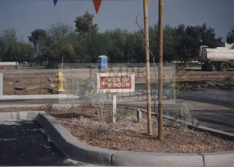 Wendy's Restaurant - 1810 West Elliot Road - Tempe, Arizona