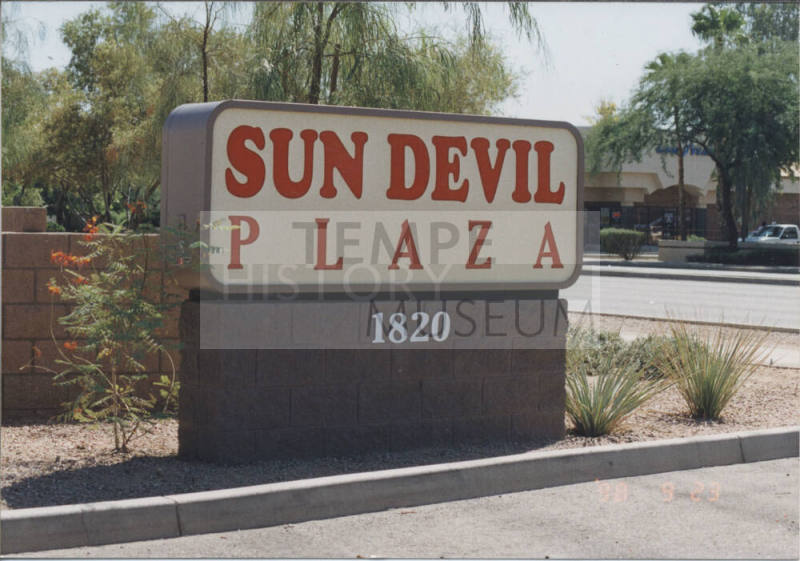Sun Devil Plaza - 1820 East Elliot Road - Tempe, Arizona