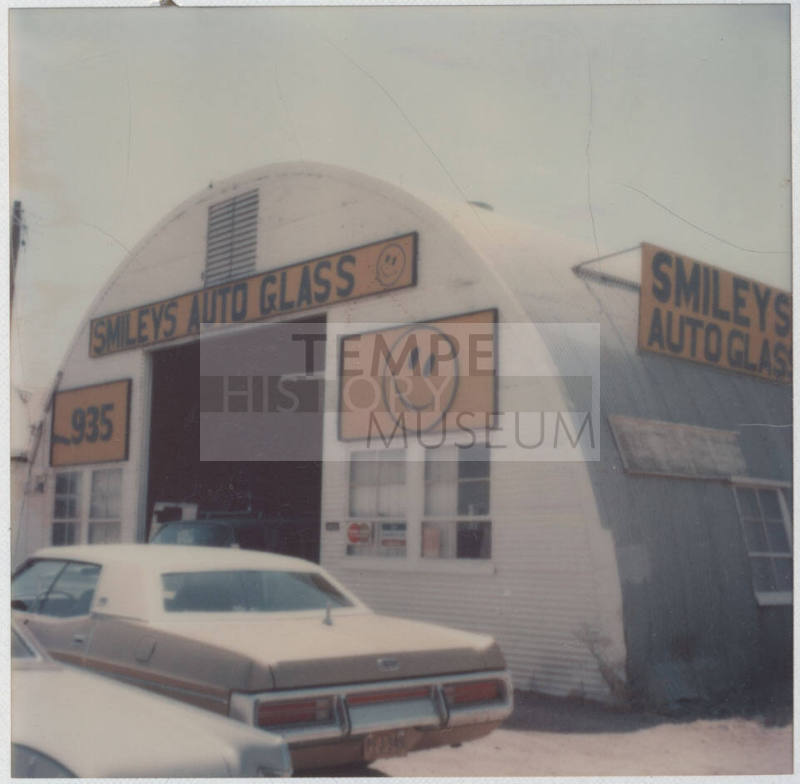 Smiley's Auto Glass Repairs - 1935 East Apache Boulevard, Tempe, Arizona