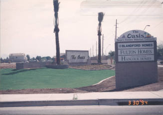 The Oasis Waterfront Community - 1904 East Elliot Road - Tempe, Arizona