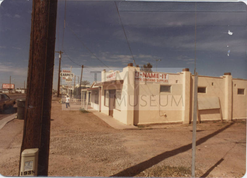 U-Name-It - 1938 East Apache Boulevard, Tempe, Arizona