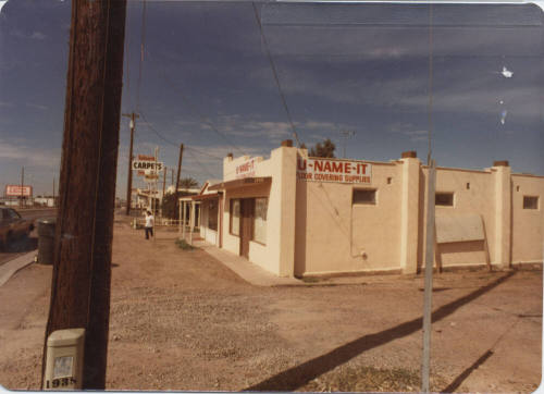 U-Name-It - 1938 East Apache Boulevard, Tempe, Arizona
