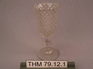 Sawtooth Celery Vase