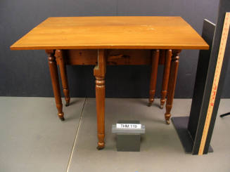 Gateleg table