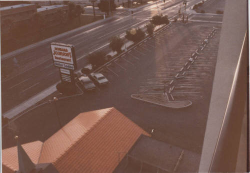 Howard Johnson's Restaurant/Motor Lodge - 225 East Apache Boulevard, Tempe, Ariz