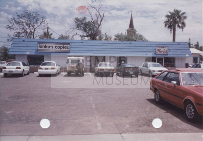 Kinko's Copy Center - 715 South Forest Avenue - Tempe, Arizona