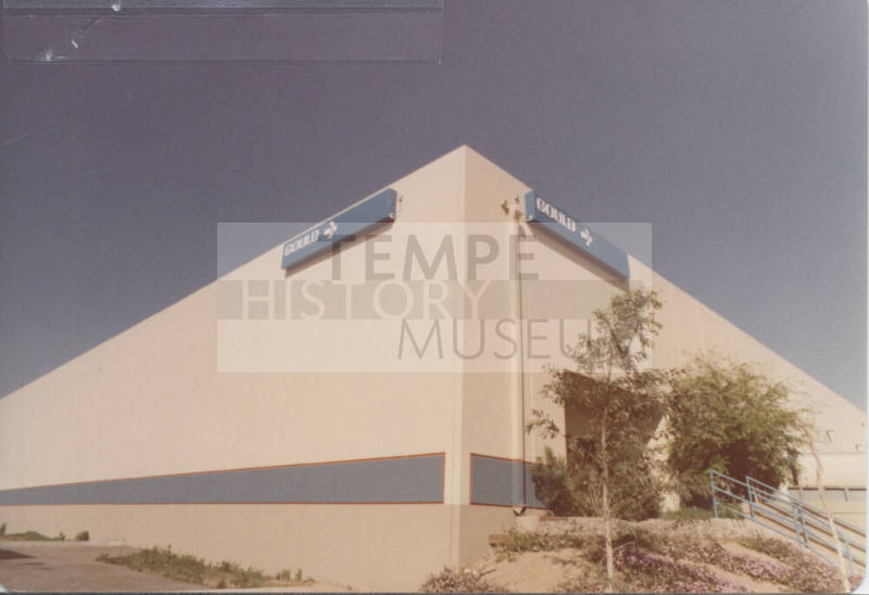 Gould - 820 West Geneva Drive - Tempe, Arizona