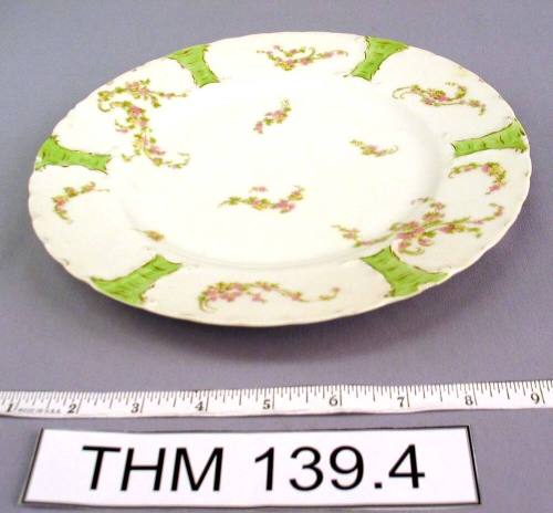 Luncheon Plate