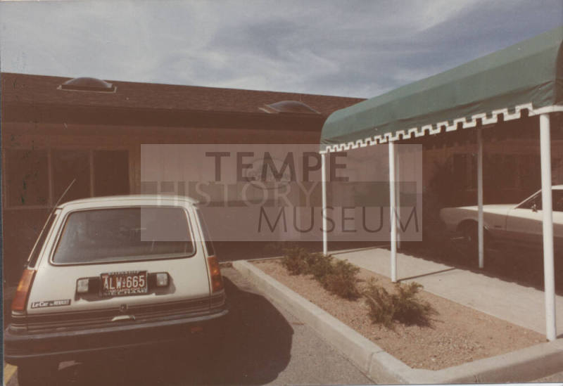 Butterfield's Food & Spirits Restaurant - 1112 East Apache Boulevard, Tempe, Ari