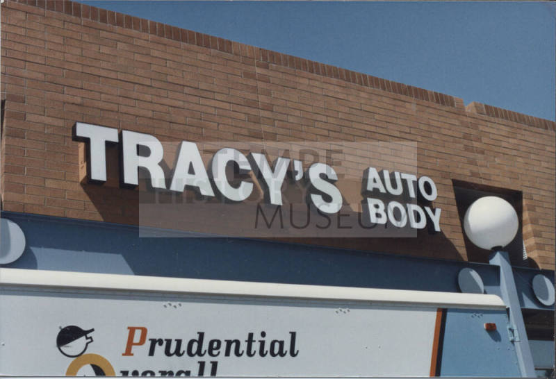 Tracy's Auto Body  - 250 West Guadalupe Road - Tempe, Arizona