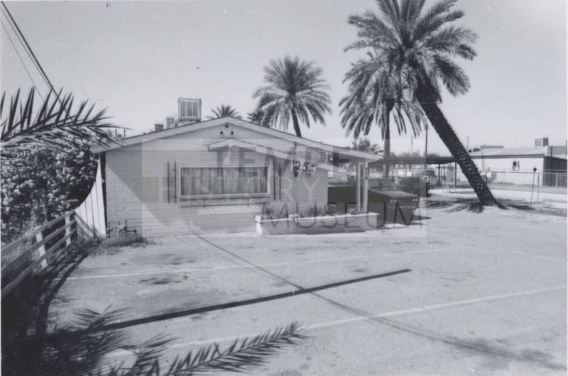 Dreamland Motel - 2042 East Apache Boulevard, Tempe, Arizona