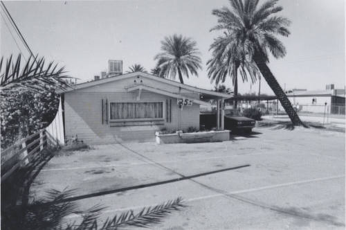 Dreamland Motel - 2042 East Apache Boulevard, Tempe, Arizona