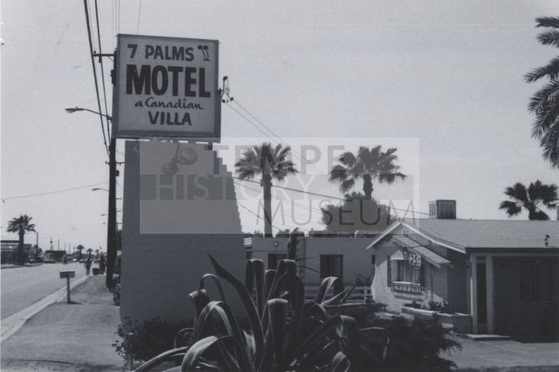 Seven Palms Motel - 2042 East Apache Boulevard, Tempe, Arizona