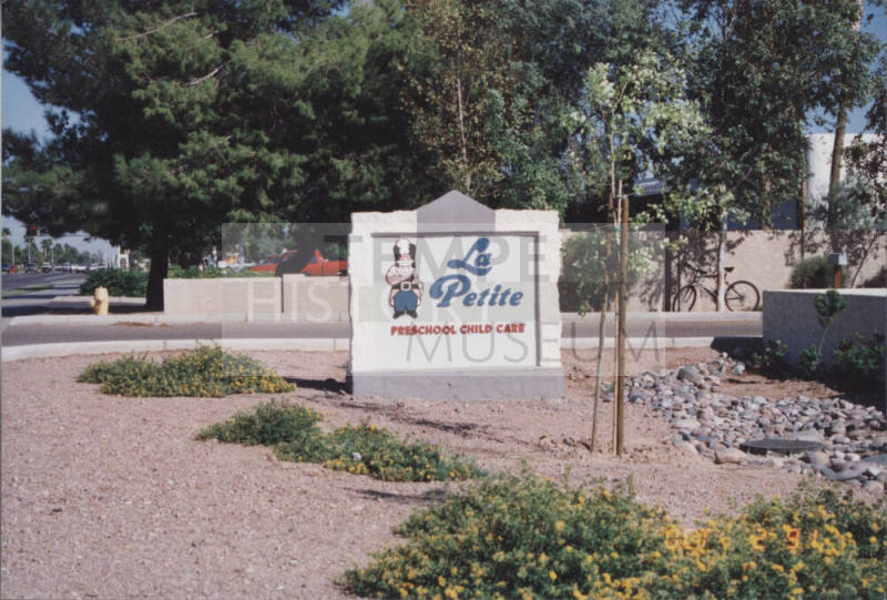 La Petite Preschool Child Care - 1645 East Guadalupe Road - Tempe, Arizona