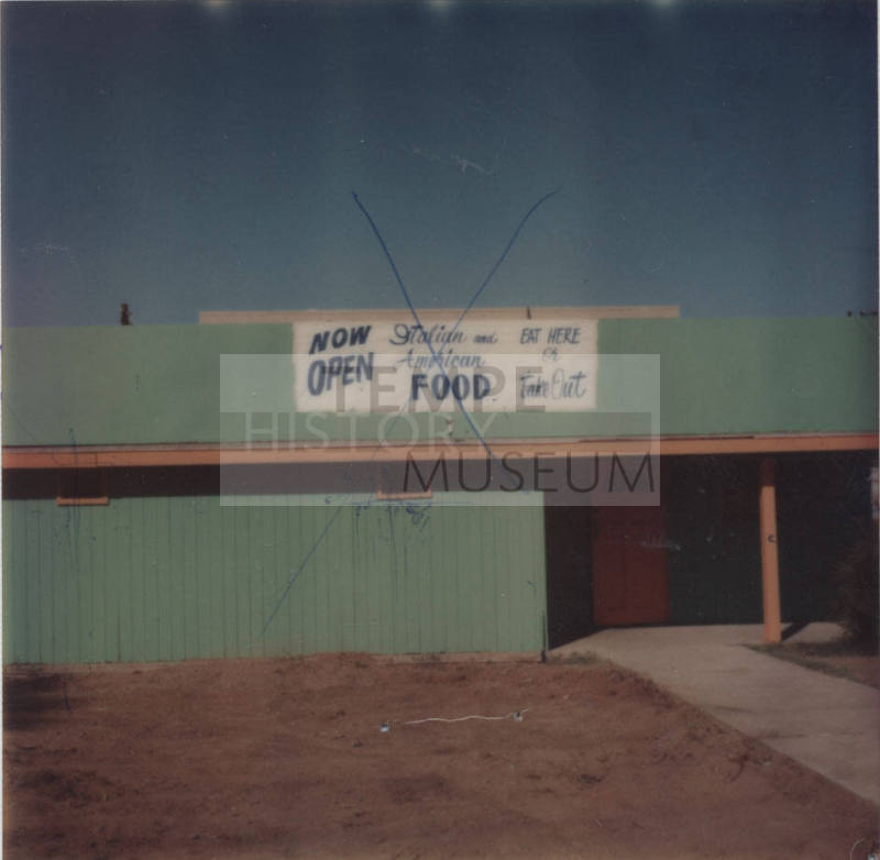Capitanos Restaurant (Ita. & Amer) - 2050 East Apache Boulevard, Tempe, Arizona