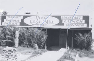 Vic's Casa Mia Restaurant - 2050 East Apache Boulevard, Tempe, Arizona