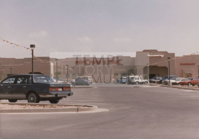 Fry's Food and Drug - 1835 East Guadalupe Road - Tempe, Arizona