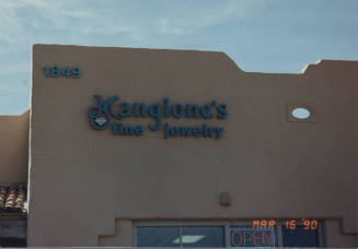 Mangione's Fine Jewelry - 1849 East Guadalupe Road - Tempe, Arizona