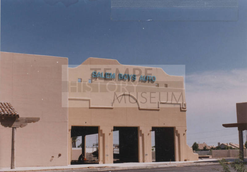Salem Boys Auto - 1855 East Guadalupe Road - Tempe, Arizona