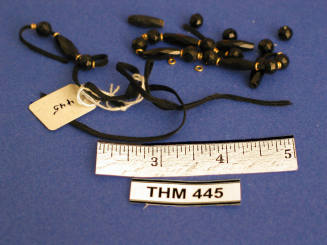 Jet choker bead collar