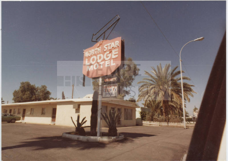 North Star Lodge Motel - 2085 East Apache Boulevard, Tempe, Arizona