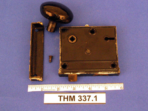Assembly, Latch