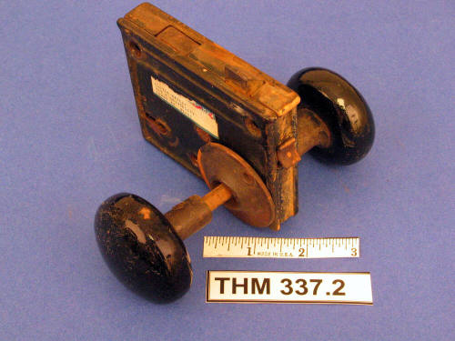 Assembly, Latch