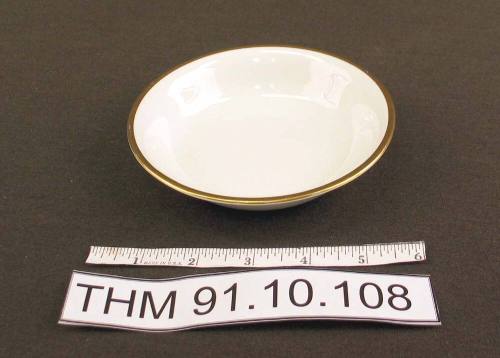 J and G Meakin Shallow Bowl