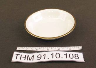 J and G Meakin Shallow Bowl