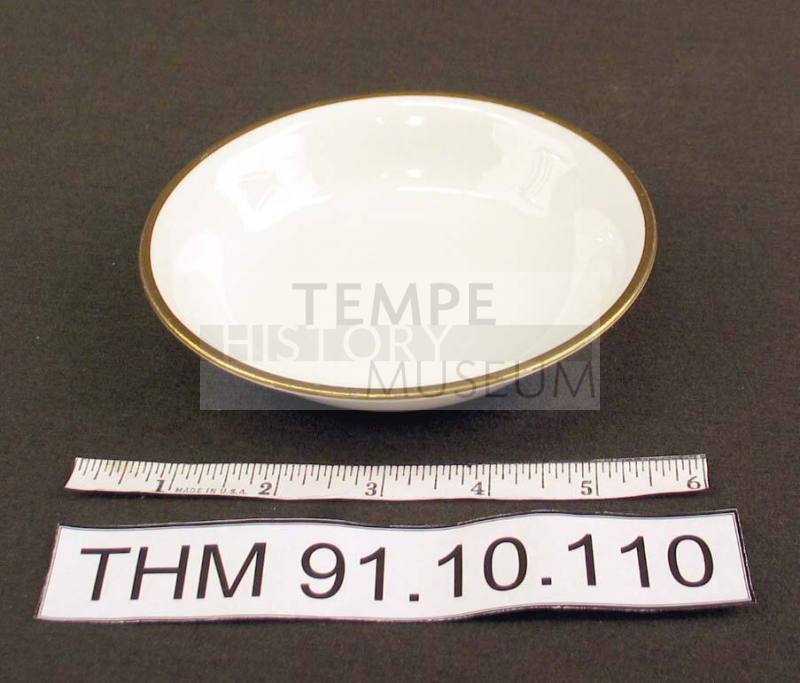 J and G Meakin Shallow Bowl