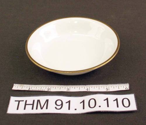 J and G Meakin Shallow Bowl