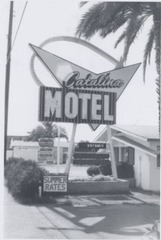 Catalina Motel - 2090 East Apache Boulevard, Tempe, Arizona