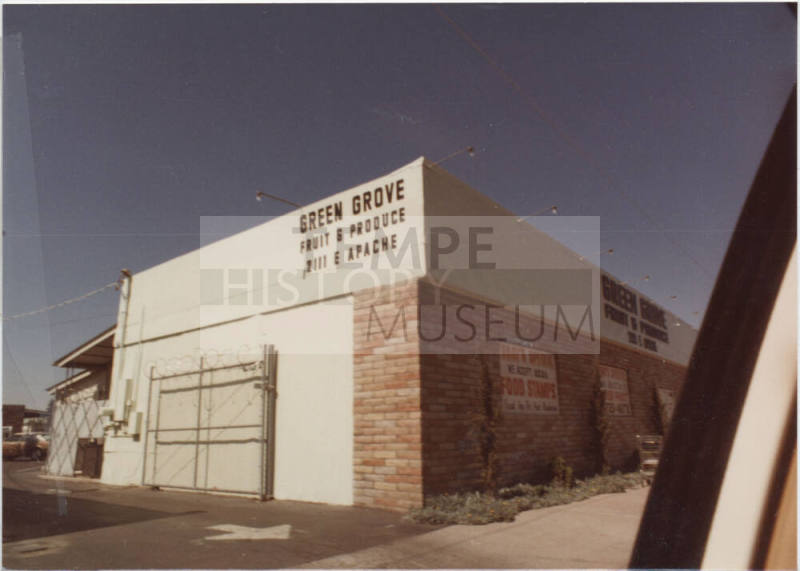 Green Grove Fruit Stand - 2111 East Apache Boulevard, Tempe, Arizona