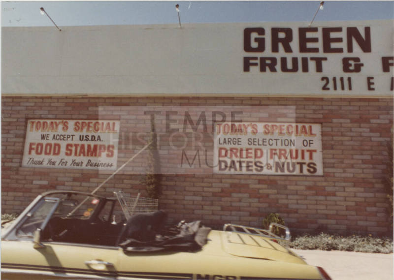 Green Grove Fruit Stand - 2111 East Apache Boulevard, Tempe, Arizona