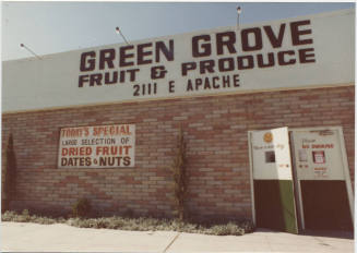 Green Grove Fruit Stand - 2111 East Apache Boulevard, Tempe, Arizona