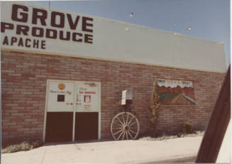 Green Grove Fruit Stand - 2111 East Apache Boulevard, Tempe, Arizona