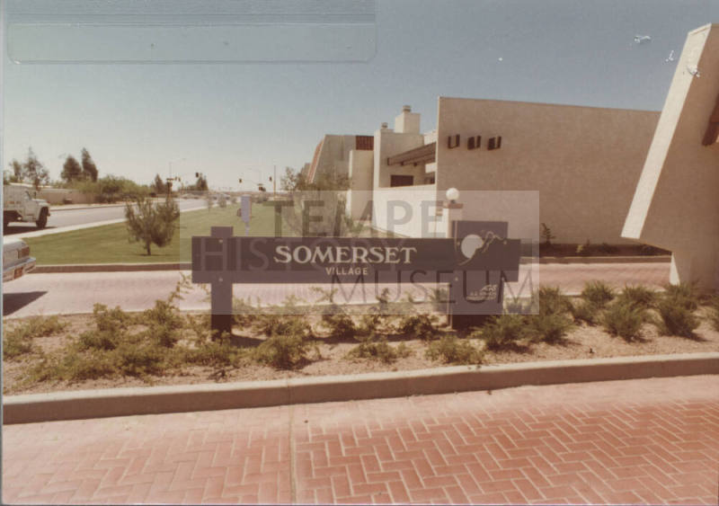 Somerset Village - 5038 South Hardy Drive - Tempe, Arizona