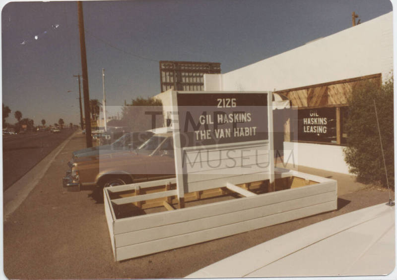 The Van Habit - 2126 East Apache Boulevard, Tempe, Arizona