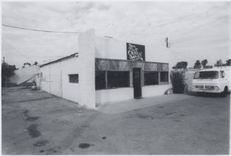 The Van Habit - 2126 East Apache Boulevard, Tempe, Arizona