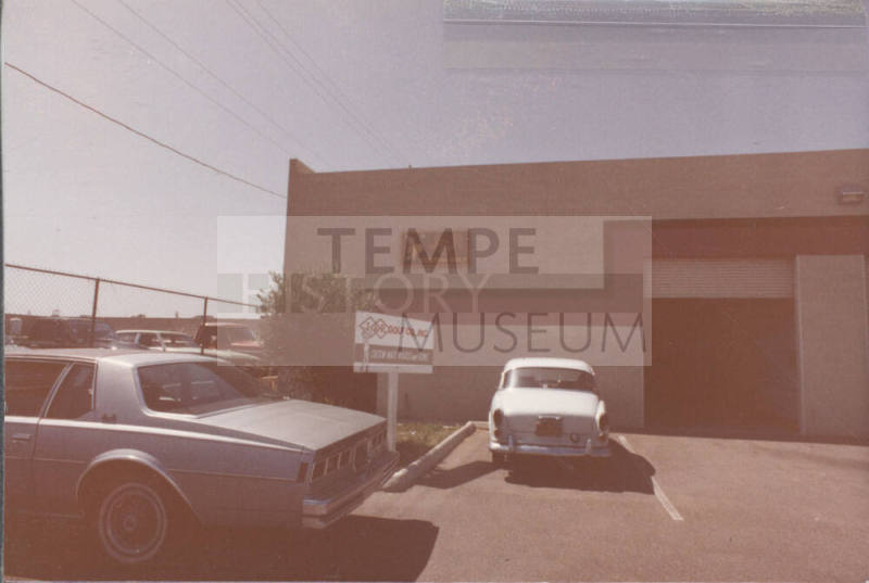 J & R Golf Co., Inc. - 2605 South Industrial Park - Tempe, Arizona