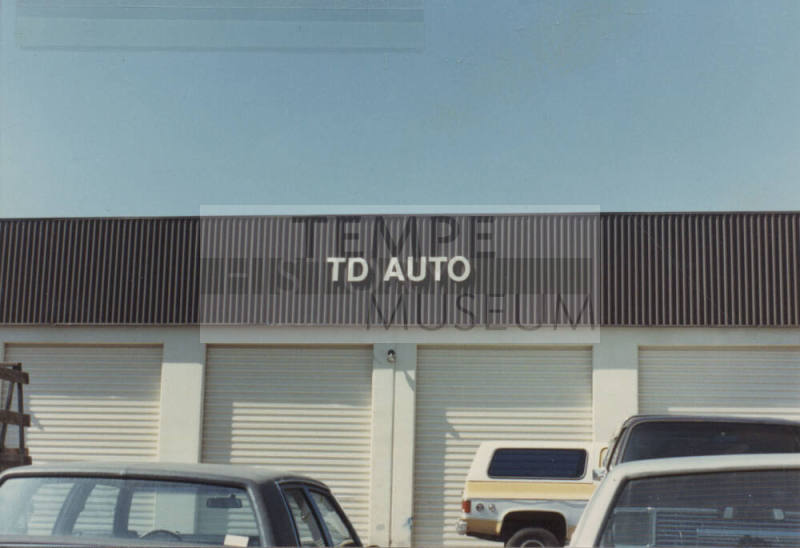 TD Auto - 5325 South Kyrene Road #37 - Tempe, Arizona
