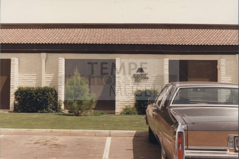 Arizona Escrows Inc. - 4651 South Lakeshore Drive - Tempe, Arizona