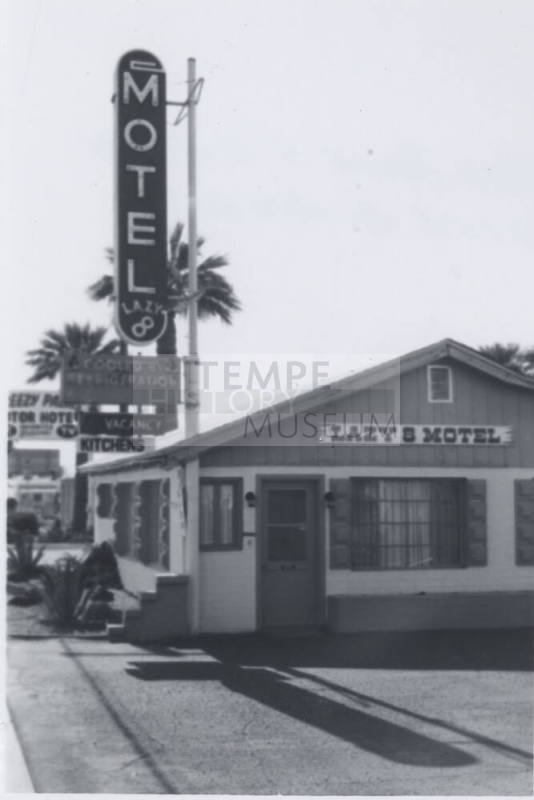 Lazy 8 Motel - 2158 East Apache Boulevard, Tempe, Arizona